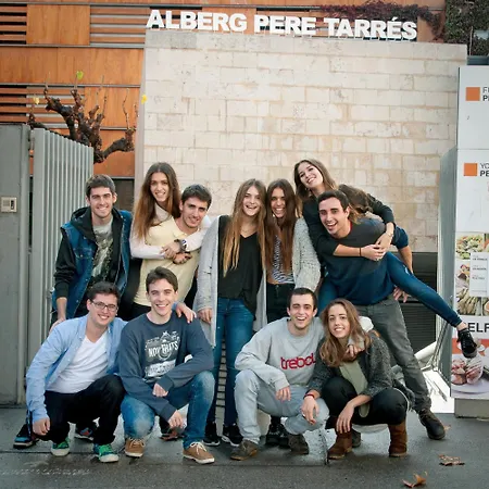 Pere Tarres Youth אכסניה