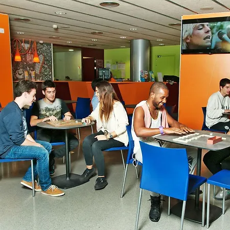 אכסניה Pere Tarres Youth ברצלונה