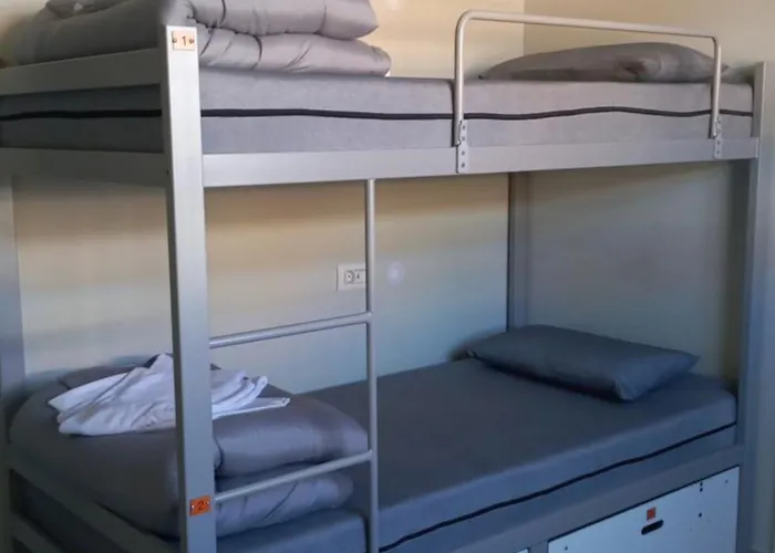 Pere Tarrés Ostello