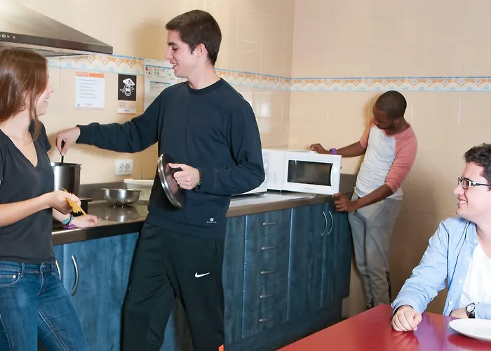 Pere Tarrés Ostello Barcellona