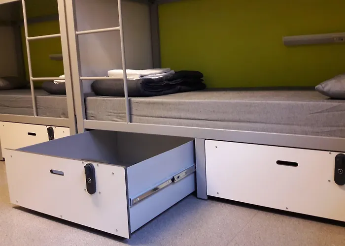 Pere Tarrés Ostello *