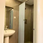 Hostel Pere Tarres Youth *