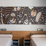 Hostel Pere Tarres Youth