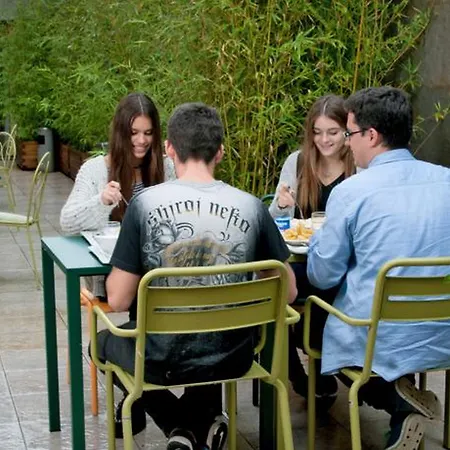 Hostal Pere Tarrés Barcelona